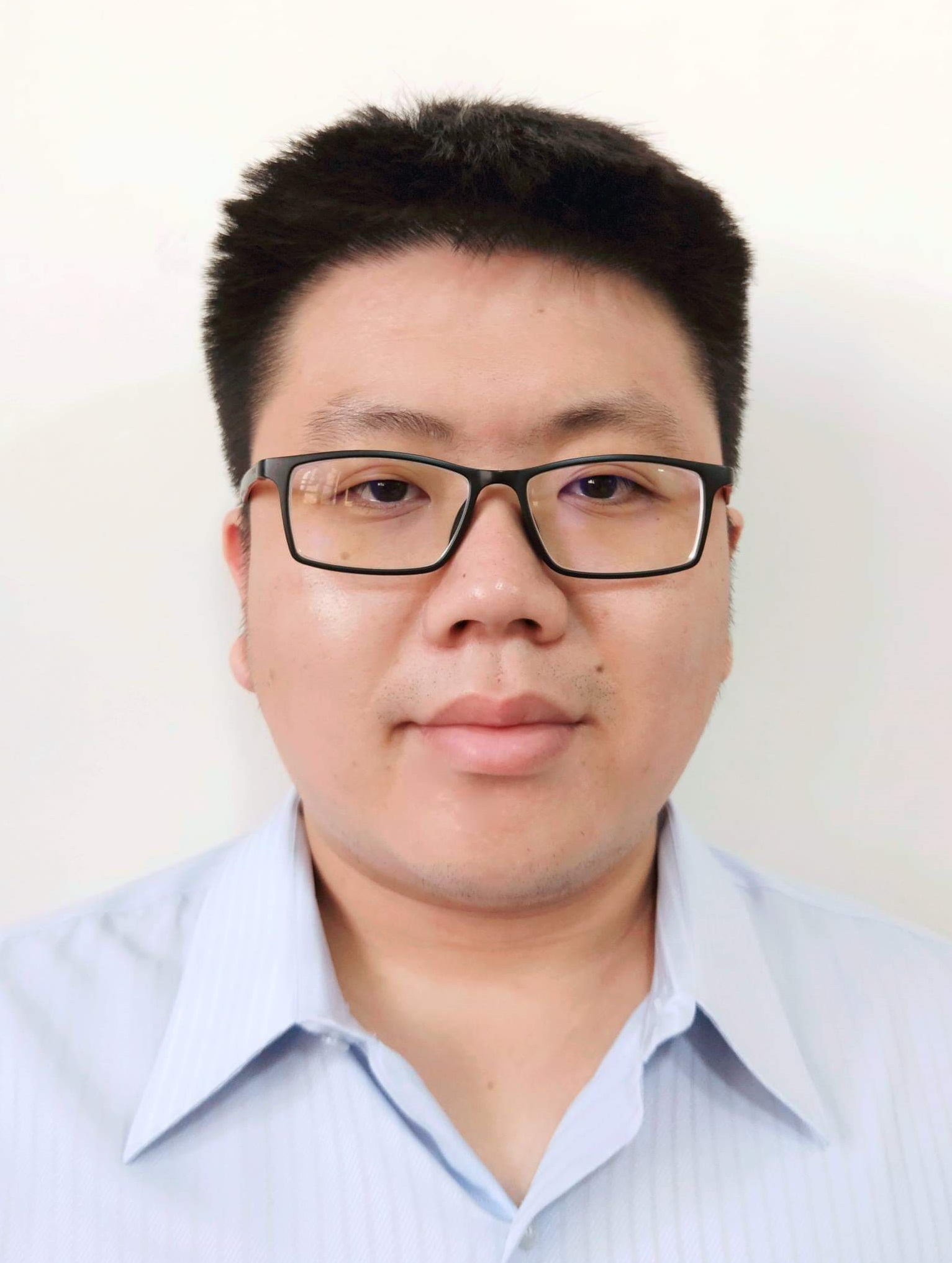 曾一凡照片